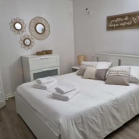 Maison Ville Dans Une Voie Privee Saint-Ouen  Extérieur photo